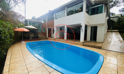 Chácara em Condomínio Fechado - Interior de São Paulo em Ibiúna!!