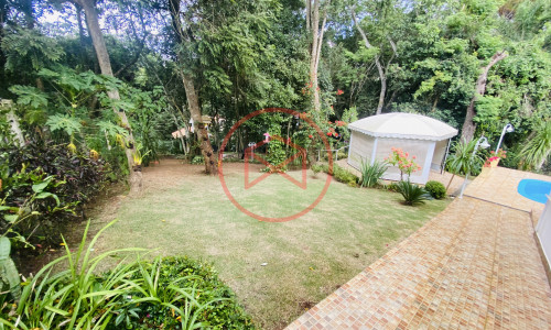 Chácara em Condomínio Fechado - Interior de São Paulo em Ibiúna!!