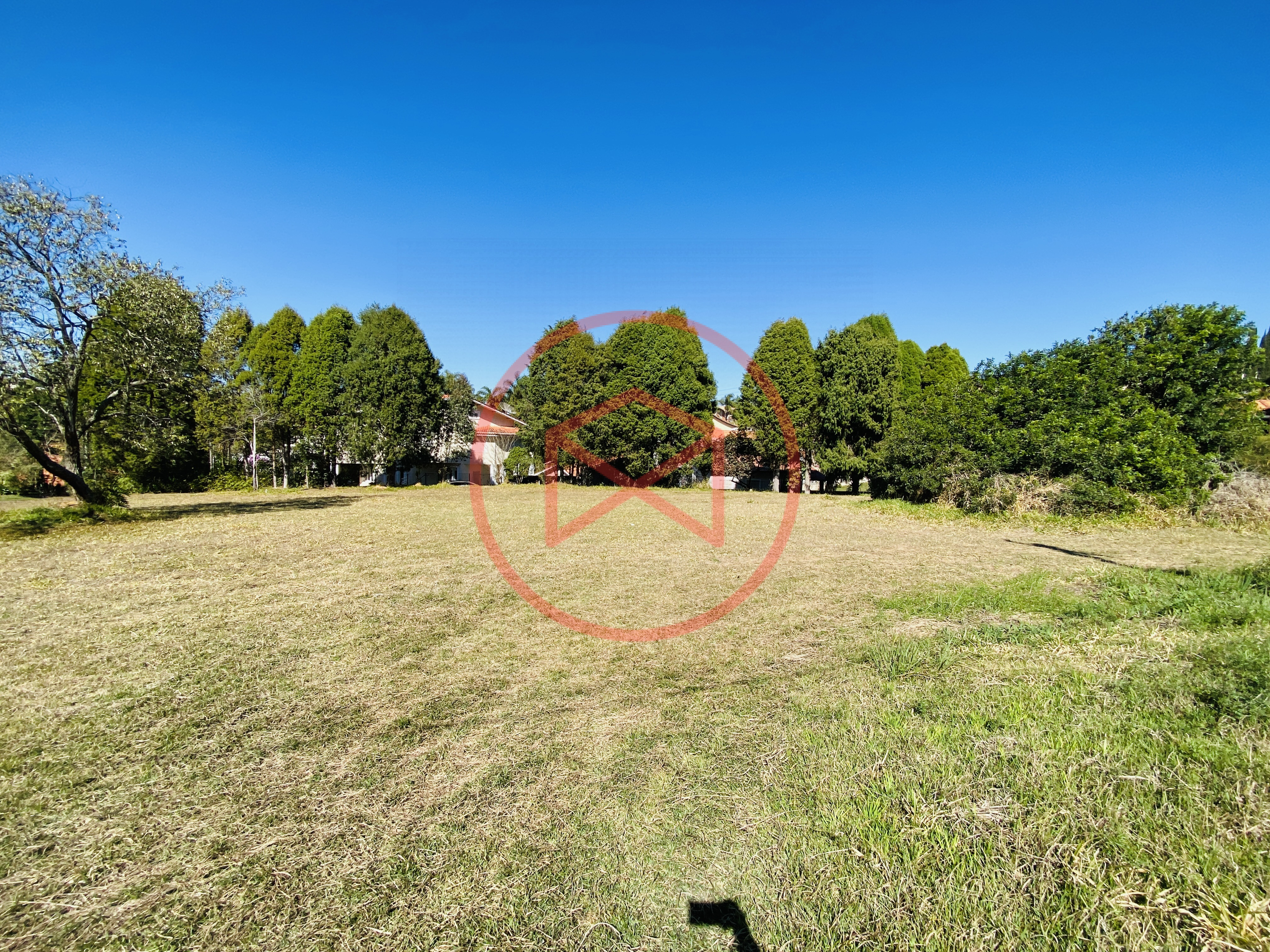 Lote em Condomínio Fechado antes do Centro de Ibiúna