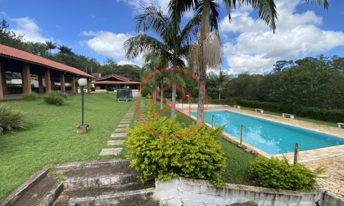 Chacara em Condominio Próximo do Centro!!