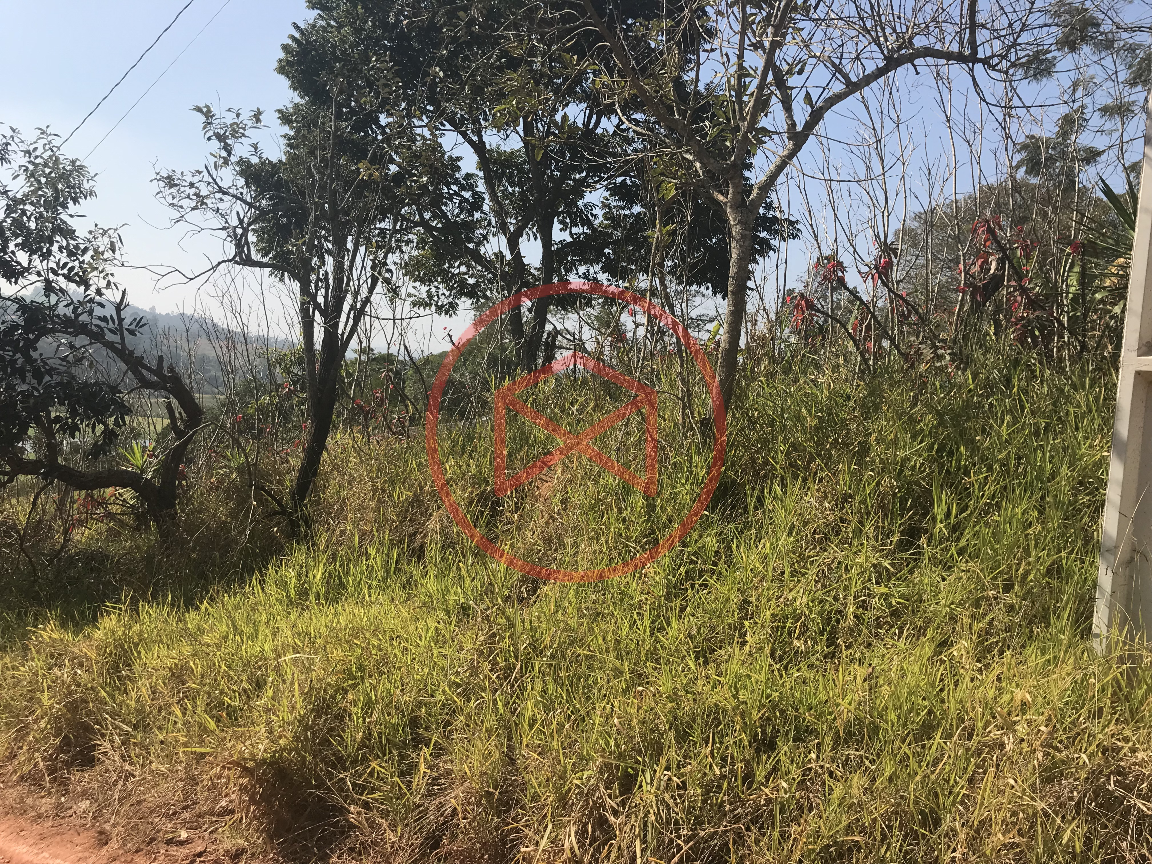 Lote próximo ao centro !!