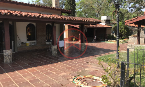 Chácara em Condomínio Antes do Centro!!