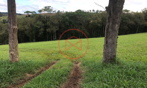 Lote em Condomínio Fechado!!