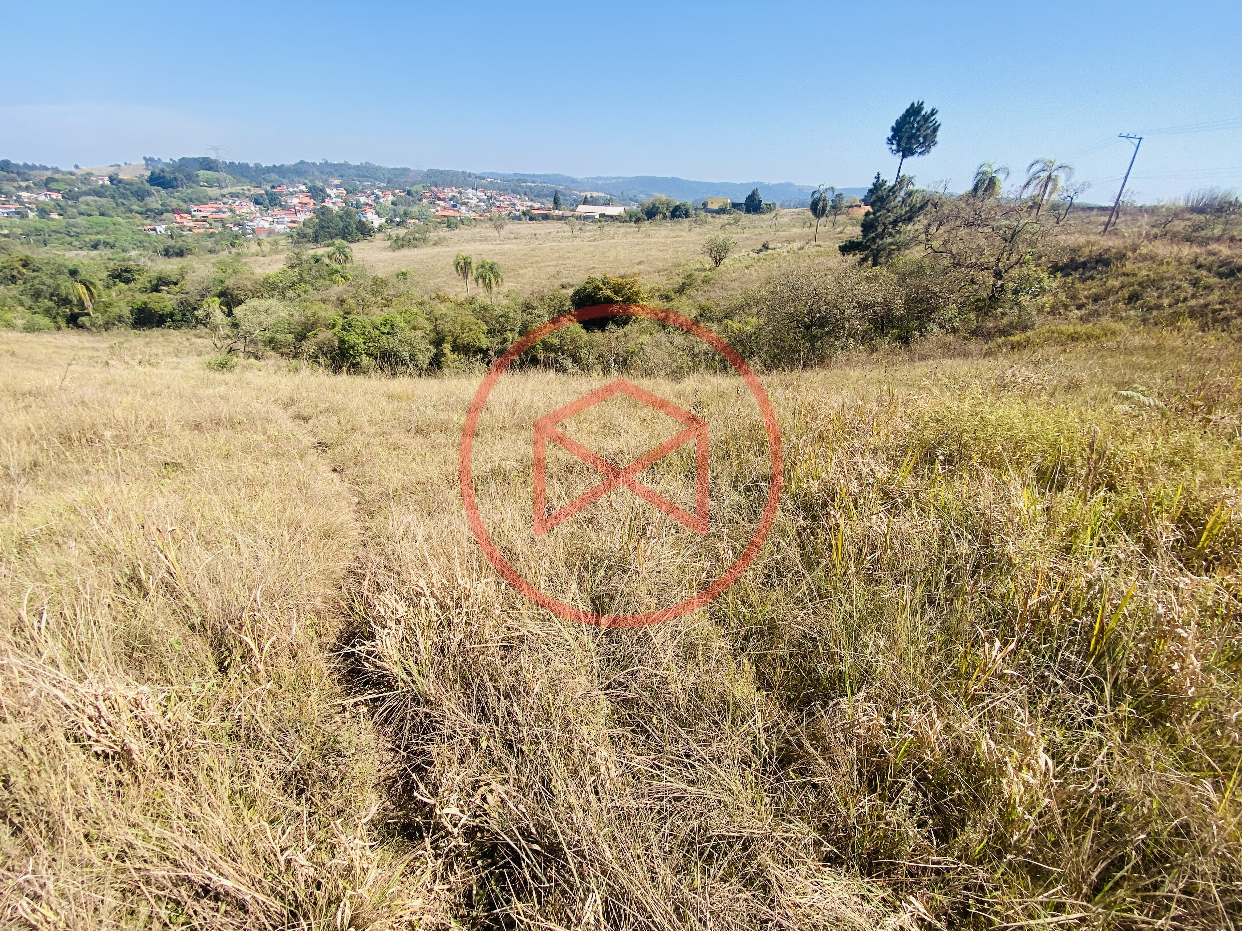 Lotes  antes do centro de Ibiuna