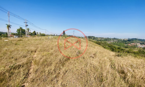 Lotes  antes do centro de Ibiuna