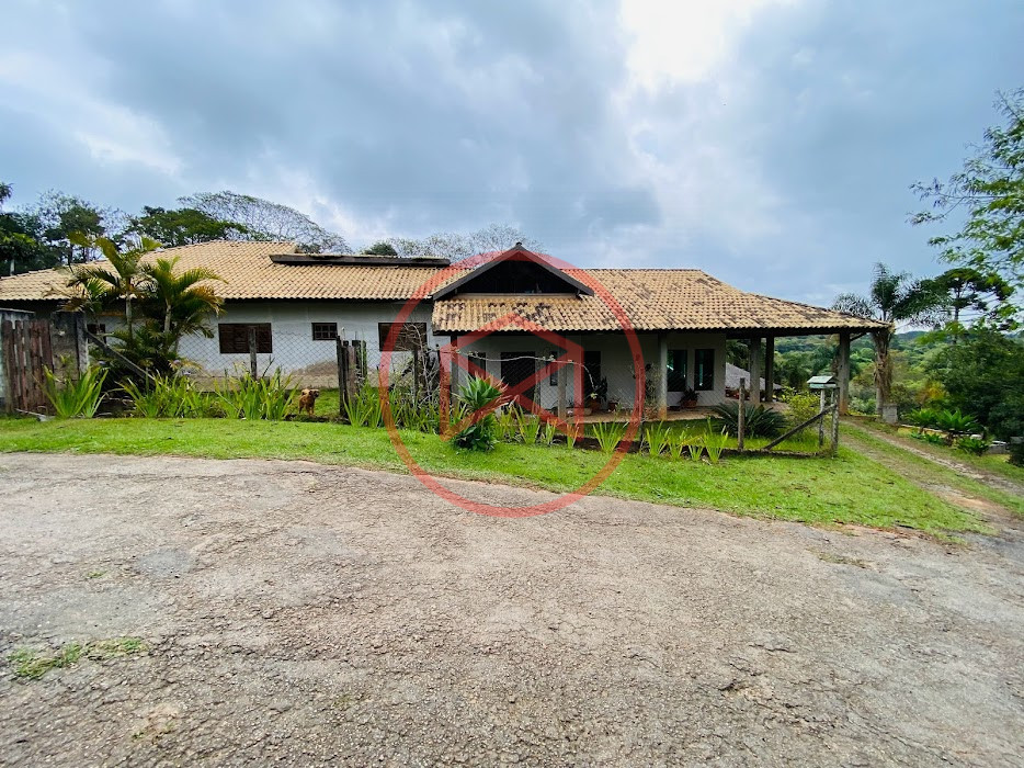 Chácara em Condomínio Antes do Centro!!