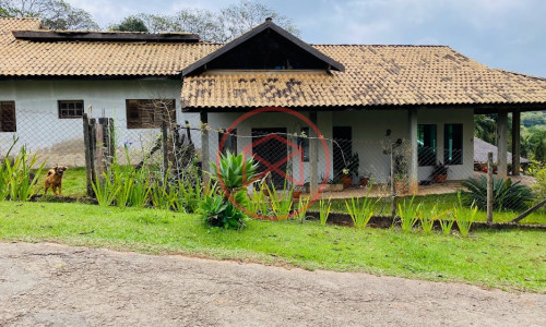 Chácara em Condomínio Antes do Centro!!