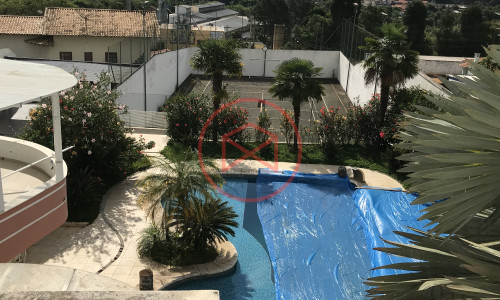 Mansão em Condomínio no Centro de Ibiúna!!