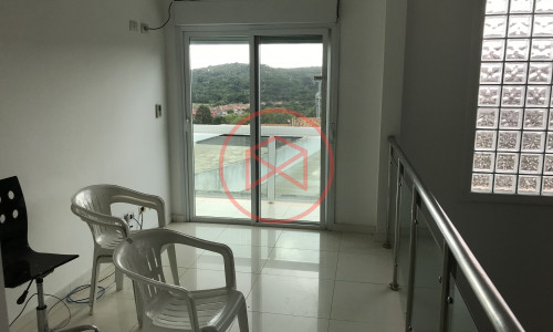 Mansão em Condomínio no Centro de Ibiúna!!