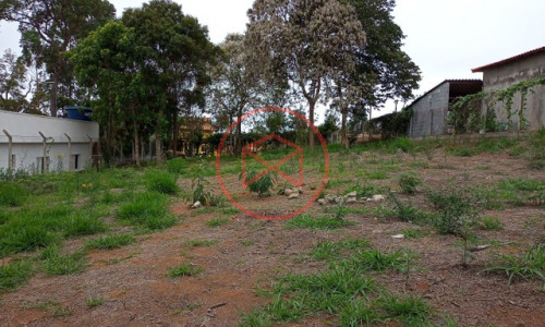 Lote em Condomínio Fechado!! Antes do centro de Ibiúna