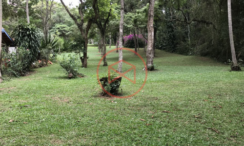 Chácara Pé N'agua em Condominio Fechado