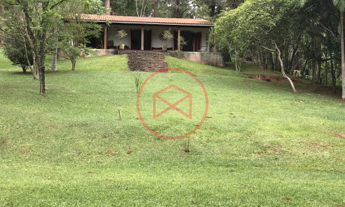 Chácara Pé N'agua em Condominio Fechado