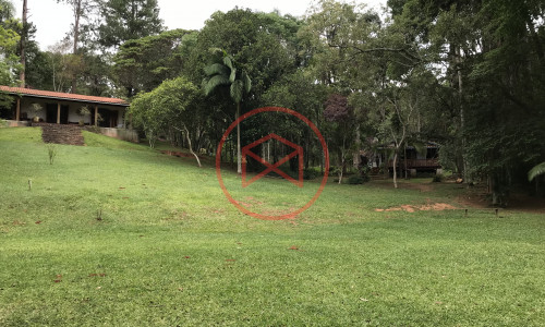 Chácara Pé N'agua em Condominio Fechado