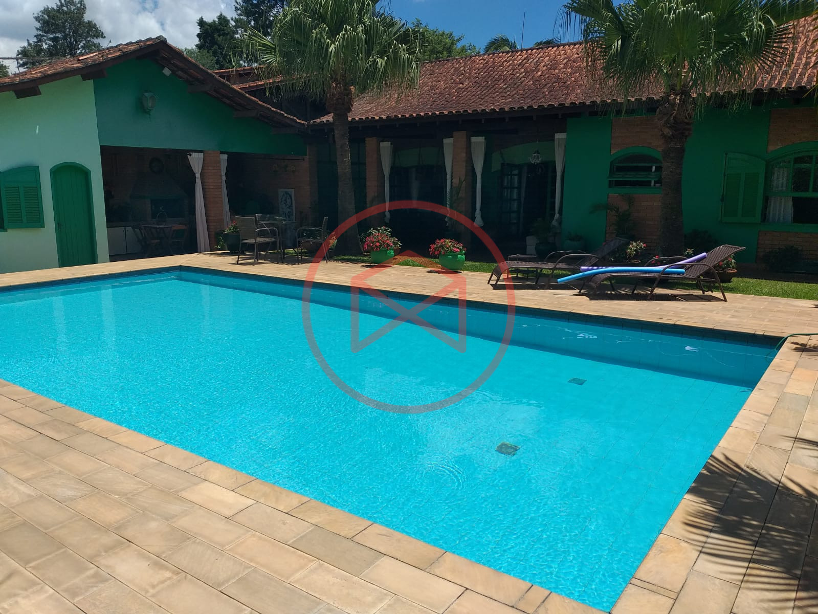 Chácara em Condomínio Antes do Centro!!