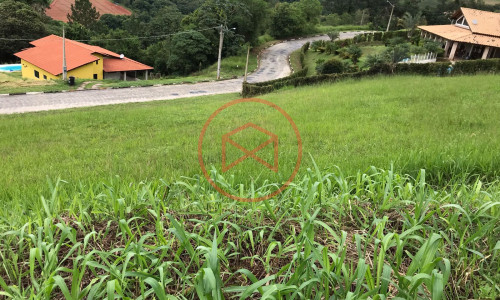 Lote em Condomínio Fechado!!