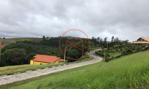 Lote em Condomínio Fechado!!