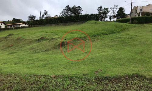 Lote em Condomínio Fechado!!