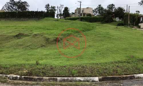 Lote em Condomínio Fechado!!