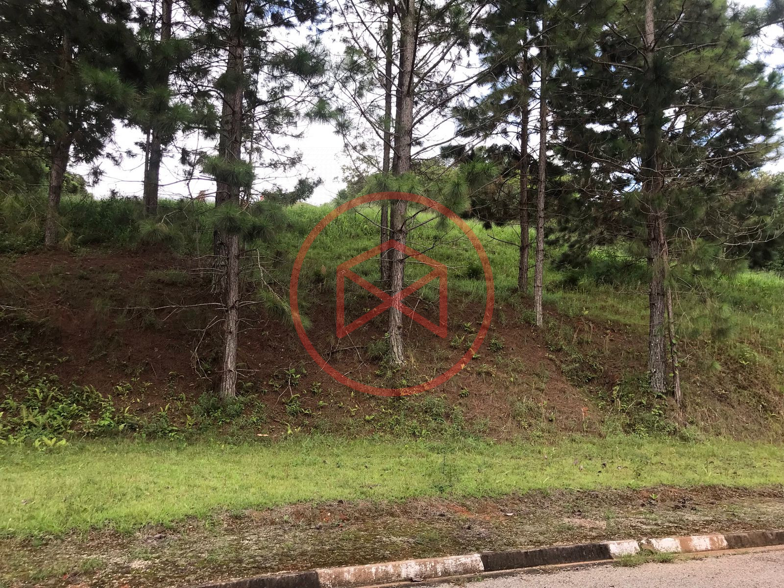 Lote em Condomínio Fechado!!