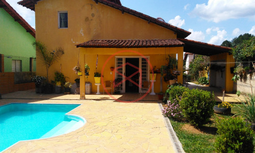 Chácara em Condomínio Antes do Centro!!