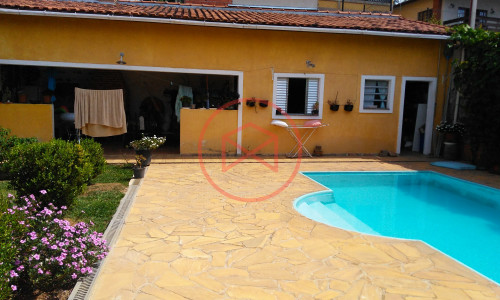 Chácara em Condomínio Antes do Centro!!