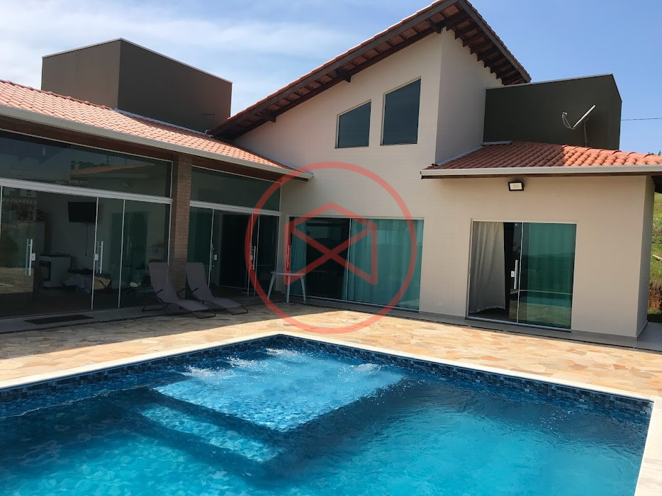 Chácara em Condomínio Fechado em Ibiúna!