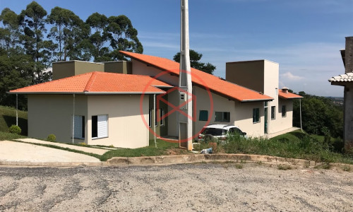 Chácara em Condomínio Fechado em Ibiúna!