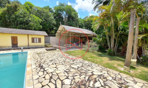 Sítio com 30 mil mts² em Ibiuna!!!