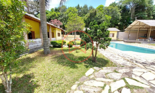 Sítio com 30 mil mts² em Ibiuna!!!