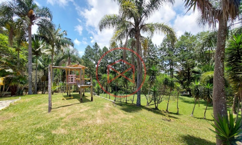 Sítio com 30 mil mts² em Ibiuna!!!