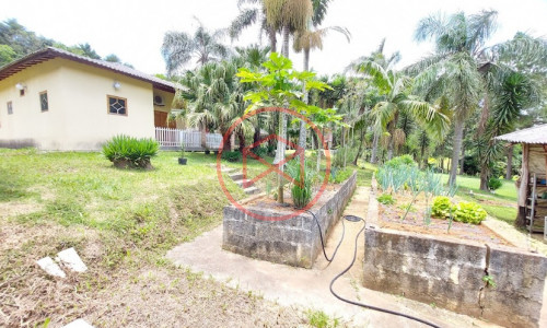 Sítio com 30 mil mts² em Ibiuna!!!