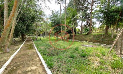 Sítio com 30 mil mts² em Ibiuna!!!