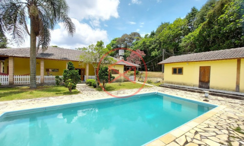 Sítio com 30 mil mts² em Ibiuna!!!