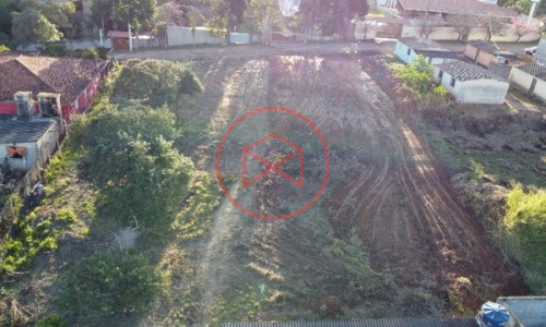 Terreno antes do centro de Ibiúna!