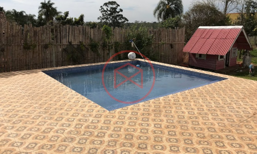 Chácara em Condomínio Fechado Antes do Centro de Ibiúna!!