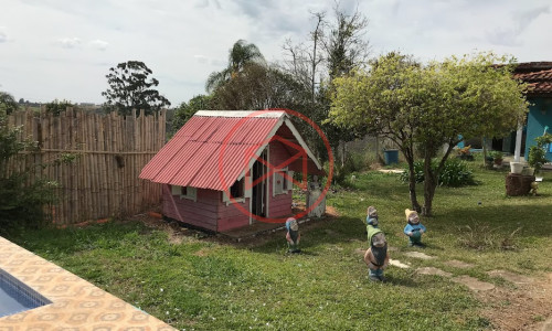 Chácara em Condomínio Fechado Antes do Centro de Ibiúna!!