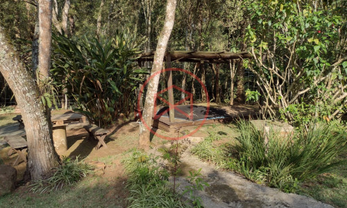 Chácara em Loteamento Aberto em Ibiúna!!