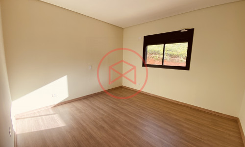 Chácara em Condomínio Fechado em Ibiúna!!