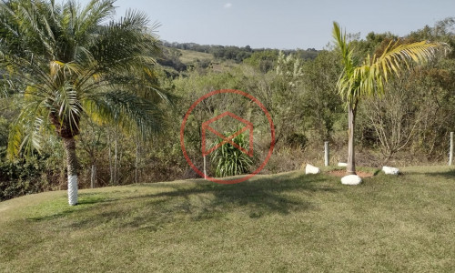 Chácara em Ibiúna Próximo ao Centro !