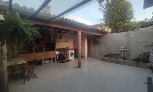 Casa no Centro de Ibiúna!