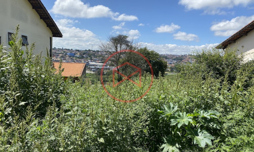 Terreno em Loteamento no centro de Ibiuna!