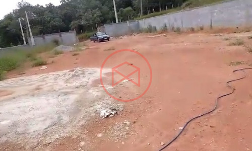 Terreno próximo do centro de Ibiúna