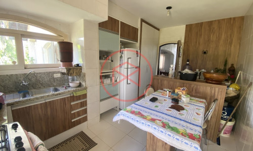 Chácara em Condomínio Fechado no centro de Ibiúna!!