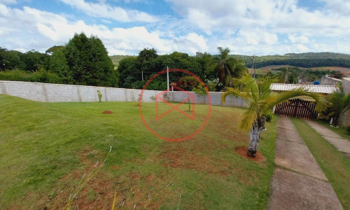 Chacara em Condomínio Fechado!!