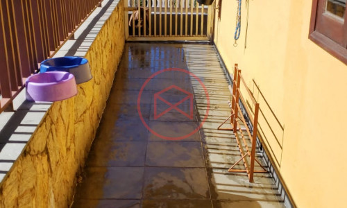 Casa no Centro de Ibiúna!