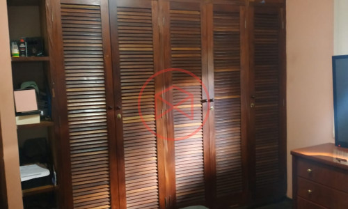 Casa no Centro de Ibiúna!