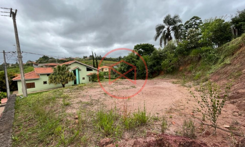 Lote em Condomínio Fechado Antes do Centro!!