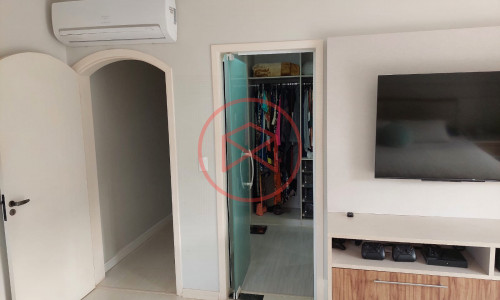 Chácara com 5.000 mts antes do Centro de Ibiúna