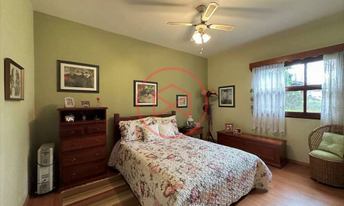 Chácara em Condomínio Antes do Centro de Ibiúna!!