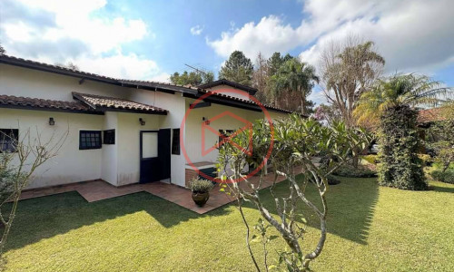 Chácara em Condomínio Antes do Centro de Ibiúna!!